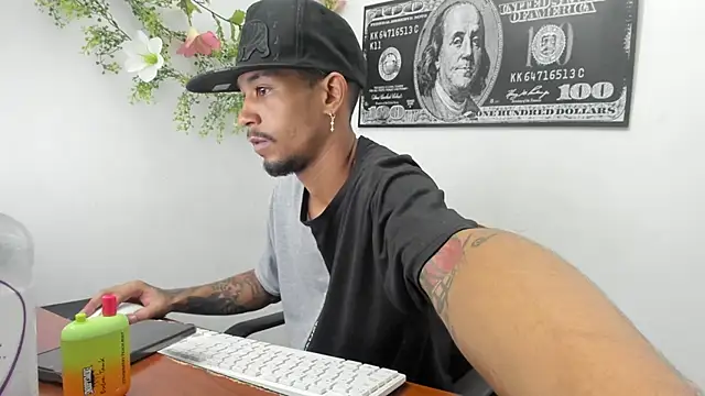 carl jhonson821 online show from November 1, 1:07 am