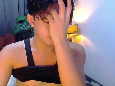NautyBoyBrazeen 143 online show from June 22, 6:21 am