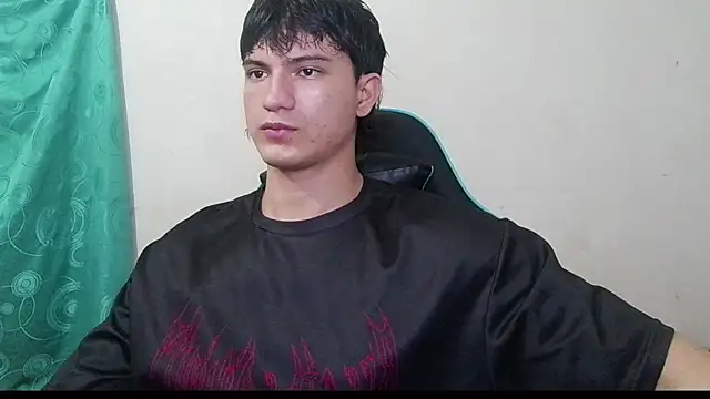 ErickWalton online show from April 28, 5:34 am