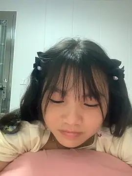 Emlyly-18 online show from September 26, 2:10 pm