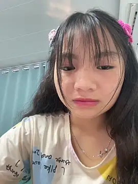 Emlyly-18 online show from October 9, 12:52 am