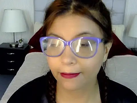 Amber Rouge  online show from October 1, 12:33 pm