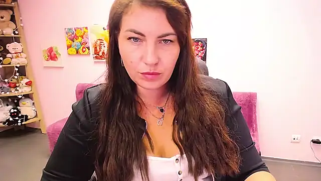 Livia Dazzling online show from September 10, 6:35 am