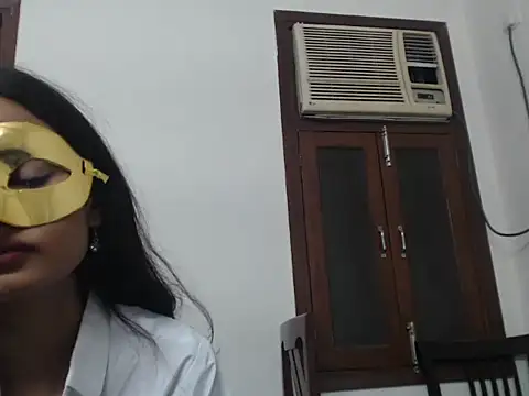 Kinky kaira  online show from September 10, 5:40 am
