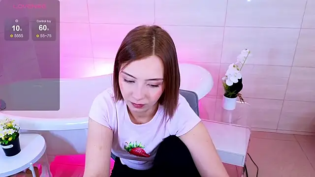 LumMina online show from October 5, 10:02 am