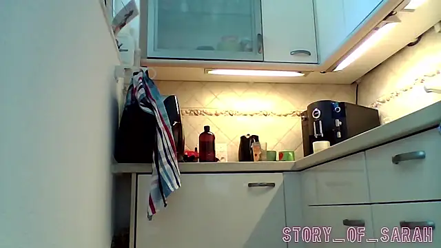 Snapshot of story_of_sarah chatting on March 4, 9:59 am story of sarah online show from March 4, 9:59 am