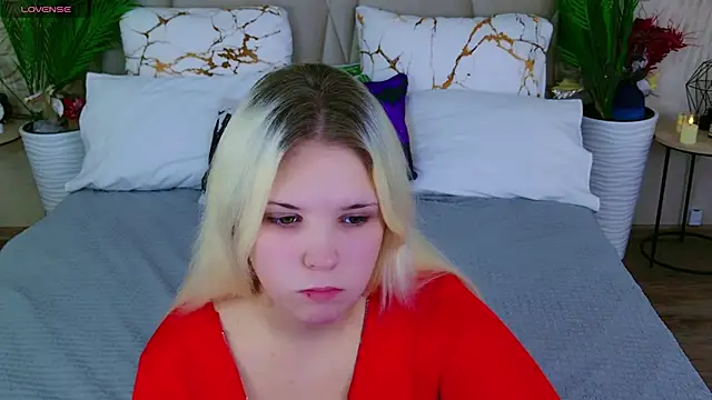 EmillyRogers online show from October 23, 6:45 am