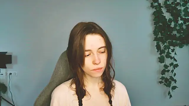 Snapshot of Yoka_paradoXXX chatting on October 19, 5:30 am Yoka paradoXXX online show from October 19, 5:30 am