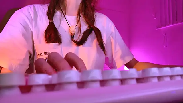 Snapshot of Yoka_paradoXXX chatting on December 5, 5:16 am Yoka paradoXXX online show from December 5, 5:16 am