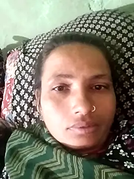 Snapshot of KIRTI12_HOT chatting on November 16, 12:05 am KIRTI12 HOT online show from November 16, 12:05 am