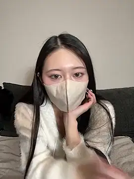 Snapshot of sirochan_ chatting on December 2, 5:08 pm sirochan online show from December 2, 5:08 pm