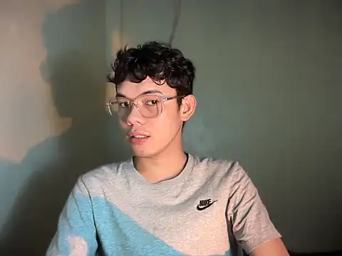 keirflorianxx online show from September 16, 1:01 pm