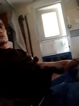 Snapshot of alexxfcuk chatting on September 8, 9:36 pm alexxfcuk online show from September 8, 9:36 pm