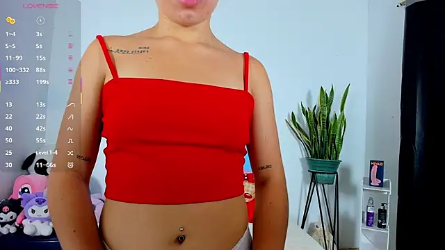 Snapshot of naughtypixie chatting on November 26, 5:41 am naughtypixie online show from November 26, 5:41 am