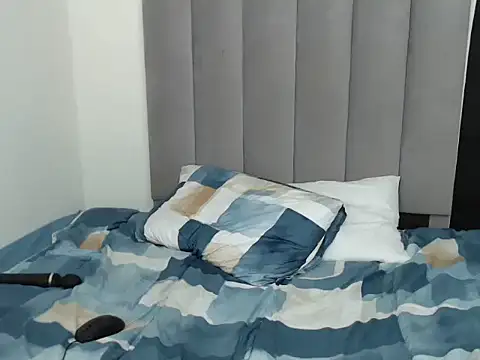Pretty melons online show from September 11, 12:44 am