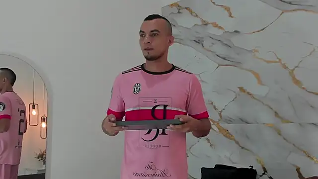 johan miller0 online show from September 14, 3:49 am