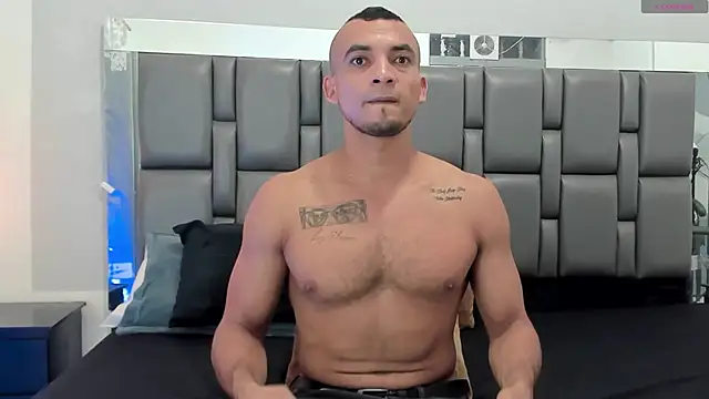 johan miller0 online show from September 23, 12:46 am