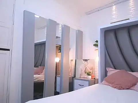 Luciana Graay online show from September 19, 12:50 pm