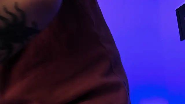 PeytonBox online show from October 3, 11:51 am