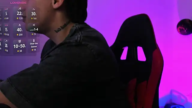 PeytonBox online show from October 31, 11:33 am