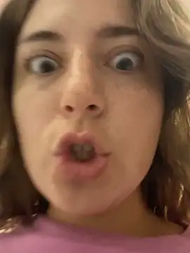 Snapshot of kate_nicepops111999 chatting on September 11, 8:25 am kate nicepops111999 online show from September 11, 8:25 am