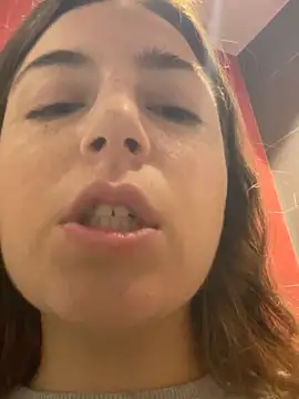 Snapshot of kate_nicepops111999 chatting on September 13, 8:03 am kate nicepops111999 online show from September 13, 8:03 am