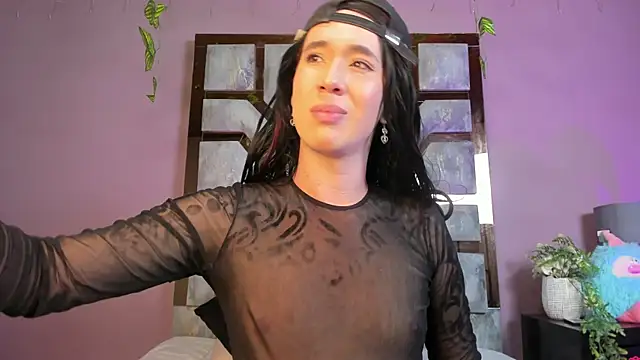 Electra Gosselin online show from April 28, 1:04 am