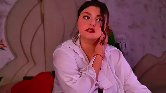 UR BELLA online show from October 14, 6:47 am