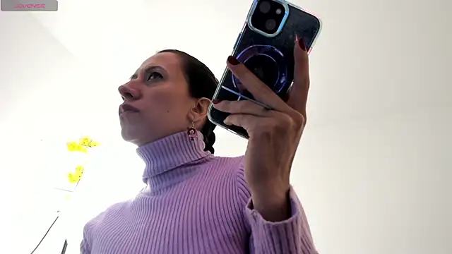 Snapshot of Biancamirage3 chatting on November 30, 6:39 am Biancamirage3 online show from November 30, 6:39 am