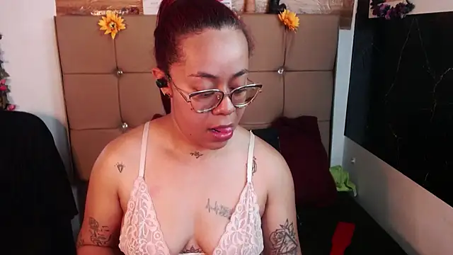 MIA  SPENCER online show from February 4, 5:41 pm