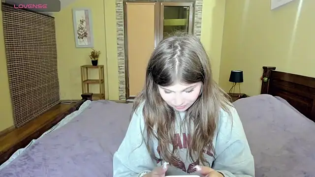 Lilly Jess online show from September 26, 5:50 pm