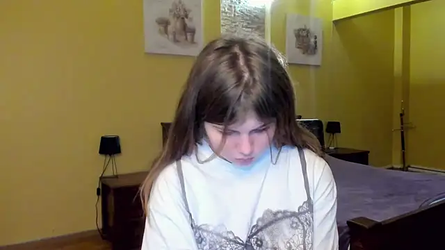 Lilly Jess online show from November 15, 2:24 pm