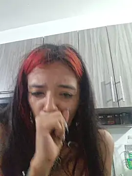 Snapshot of carolinerue chatting on February 22, 11:03 pm carolinerue online show from February 22, 11:03 pm