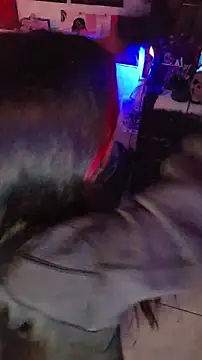 Snapshot of carolinerue chatting on March 15, 4:07 am carolinerue online show from March 15, 4:07 am