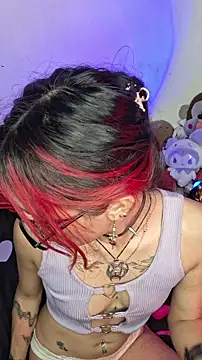 Snapshot of carolinerue chatting on March 16, 1:15 pm carolinerue online show from March 16, 1:15 pm