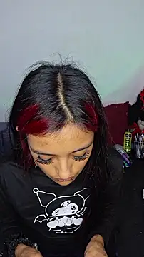 Snapshot of carolinerue chatting on March 17, 12:41 pm carolinerue online show from March 17, 12:41 pm