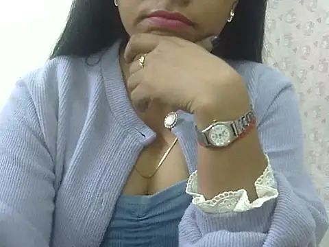 Snapshot of MISS_SOMIYA chatting on November 10, 5:01 pm MISS SOMIYA online show from November 10, 5:01 pm