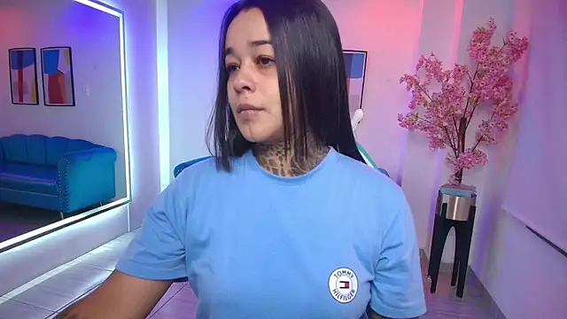 Black roseee online show from May 20, 4:18 am