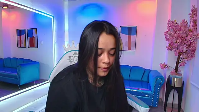 Black roseee online show from June 11, 3:37 am