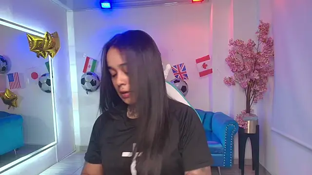 Snapshot of Black_roseee chatting on July 11, 3:31 am Black roseee online show from July 11, 3:31 am