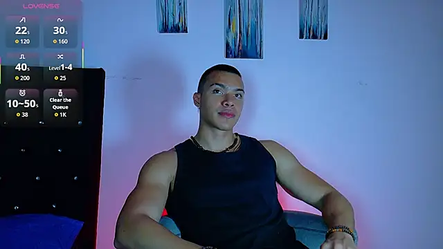 Snapshot of adriel_escalante chatting on April 27, 4:21 am adriel escalante online show from April 27, 4:21 am