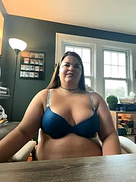 PlayWithBrittany online show from October 24, 1:29 pm