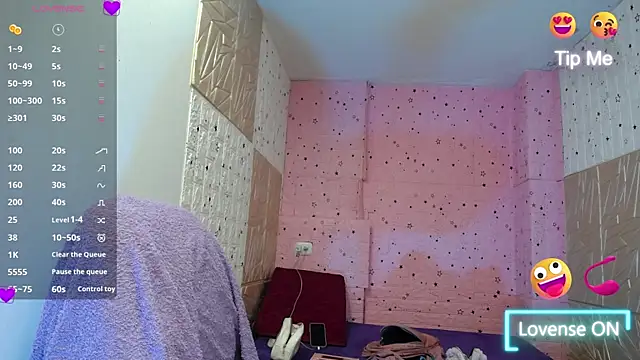 Snapshot of emmydurant chatting on October 27, 8:57 pm emmydurant online show from October 27, 8:57 pm