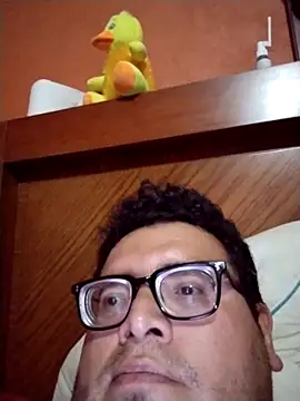 Santiagoqro85 online show from October 15, 3:50 am