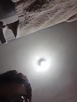 Santiagoqro85 online show from April 10, 2:28 am