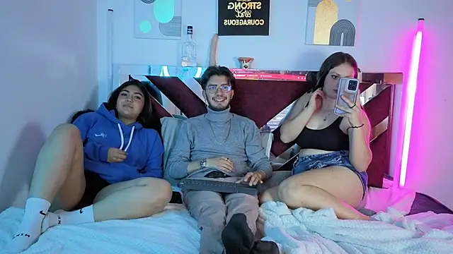 nerd perverse online show from September 13, 10:31 pm