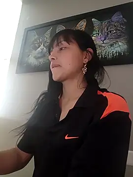 scarlet-hot  online show from September 12, 7:36 pm