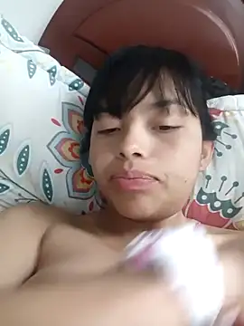 scarlet-hot  online show from September 17, 7:04 pm