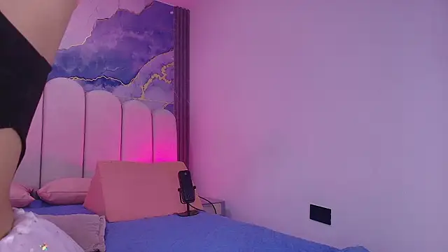 abbyrouss  online show from March 14, 3:23 am