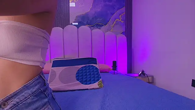 abbyrouss  online show from March 26, 3:12 am